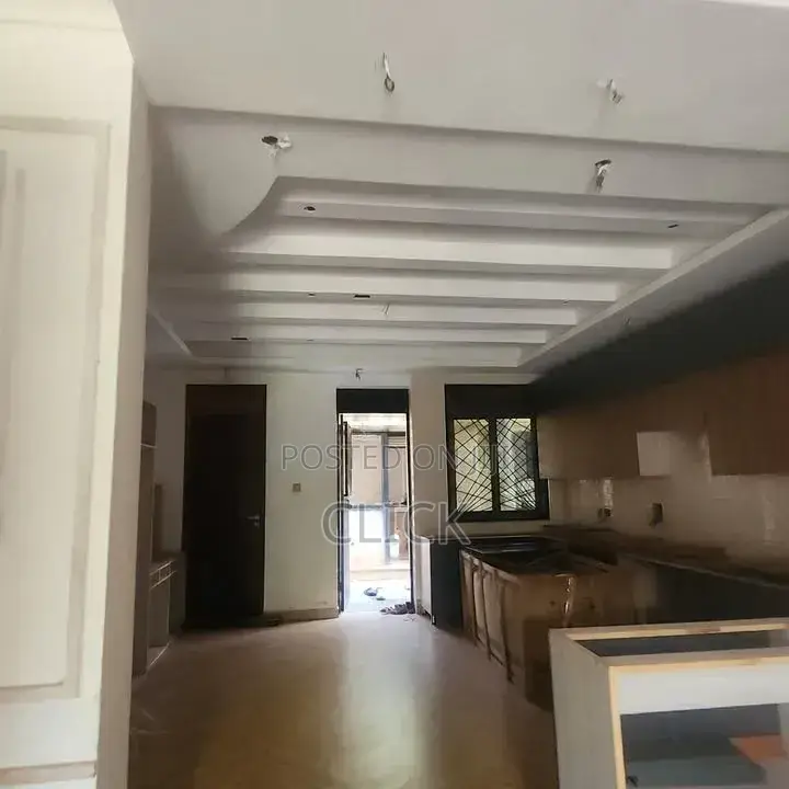 5bdrm Duplex in Kira, Nakawa for sale in Nakawa