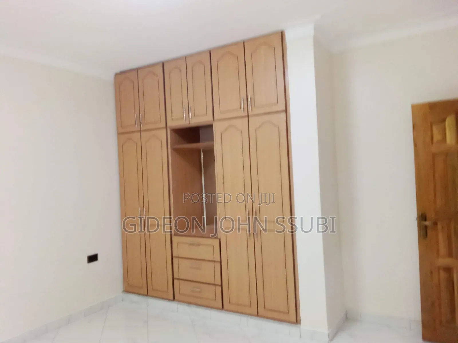 3bdrm Apartment in Muyenga, Makindye for rent in Makindye