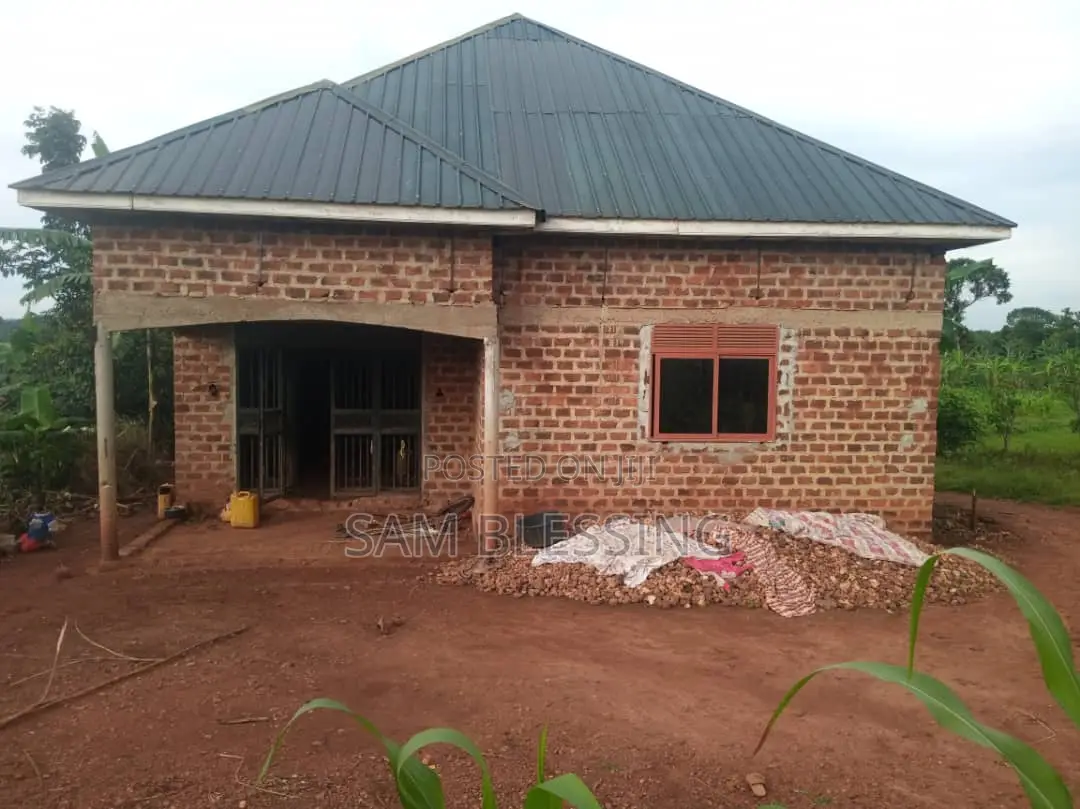 3bdrm House in Matuuga Gomba, Wakiso / Wakiso for sale in Wakiso / Wakiso