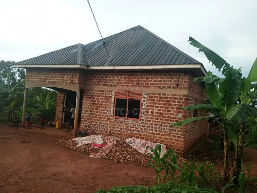 3bdrm House in Matuuga Gomba, Wakiso / Wakiso for sale in Wakiso / Wakiso