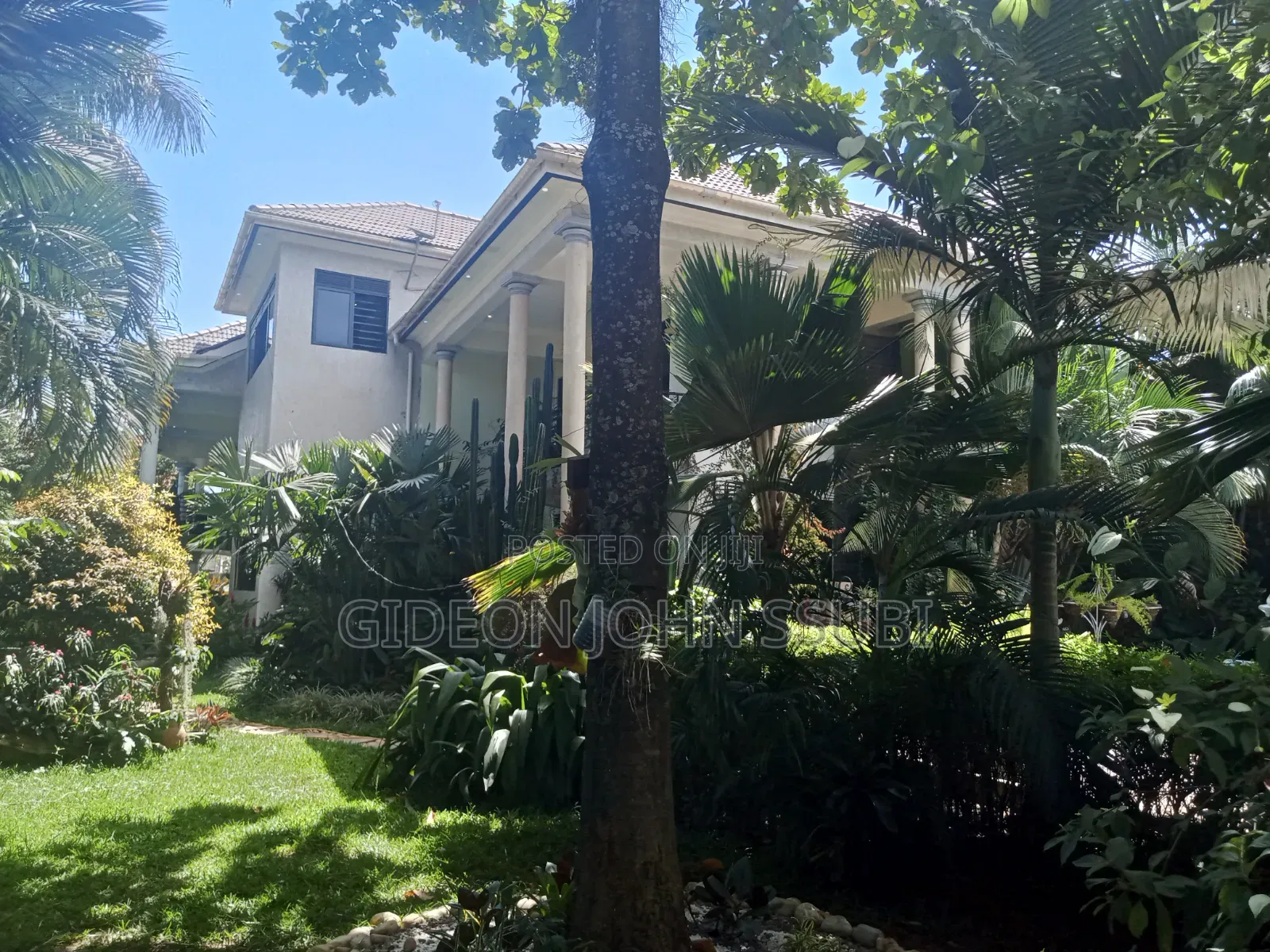 5bdrm Mansion in Muyenga, Makindye for sale in Makindye