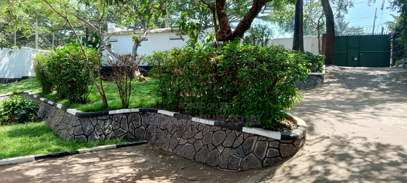 3bdrm Bungalow in Bugolobi, Nakawa for rent in Nakawa
