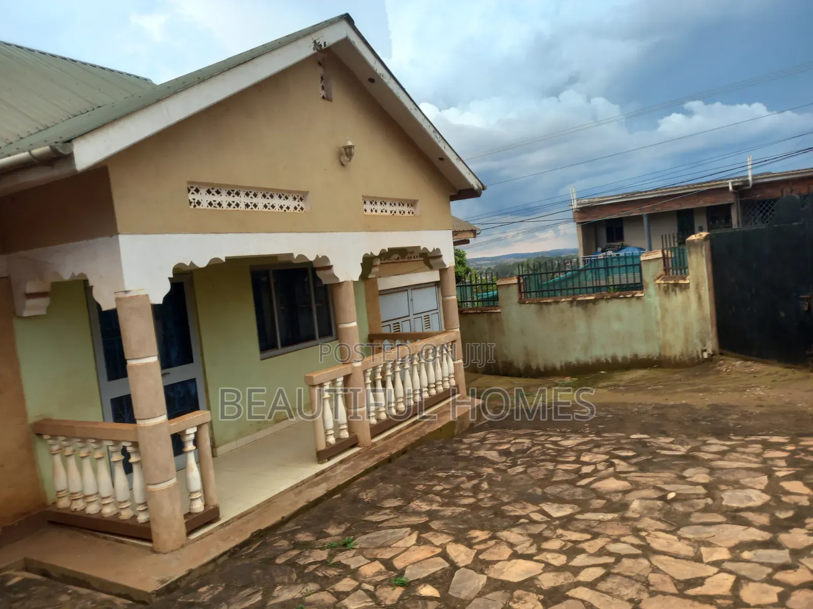 Furnished 4bdrm House in Kira for sale in Kira