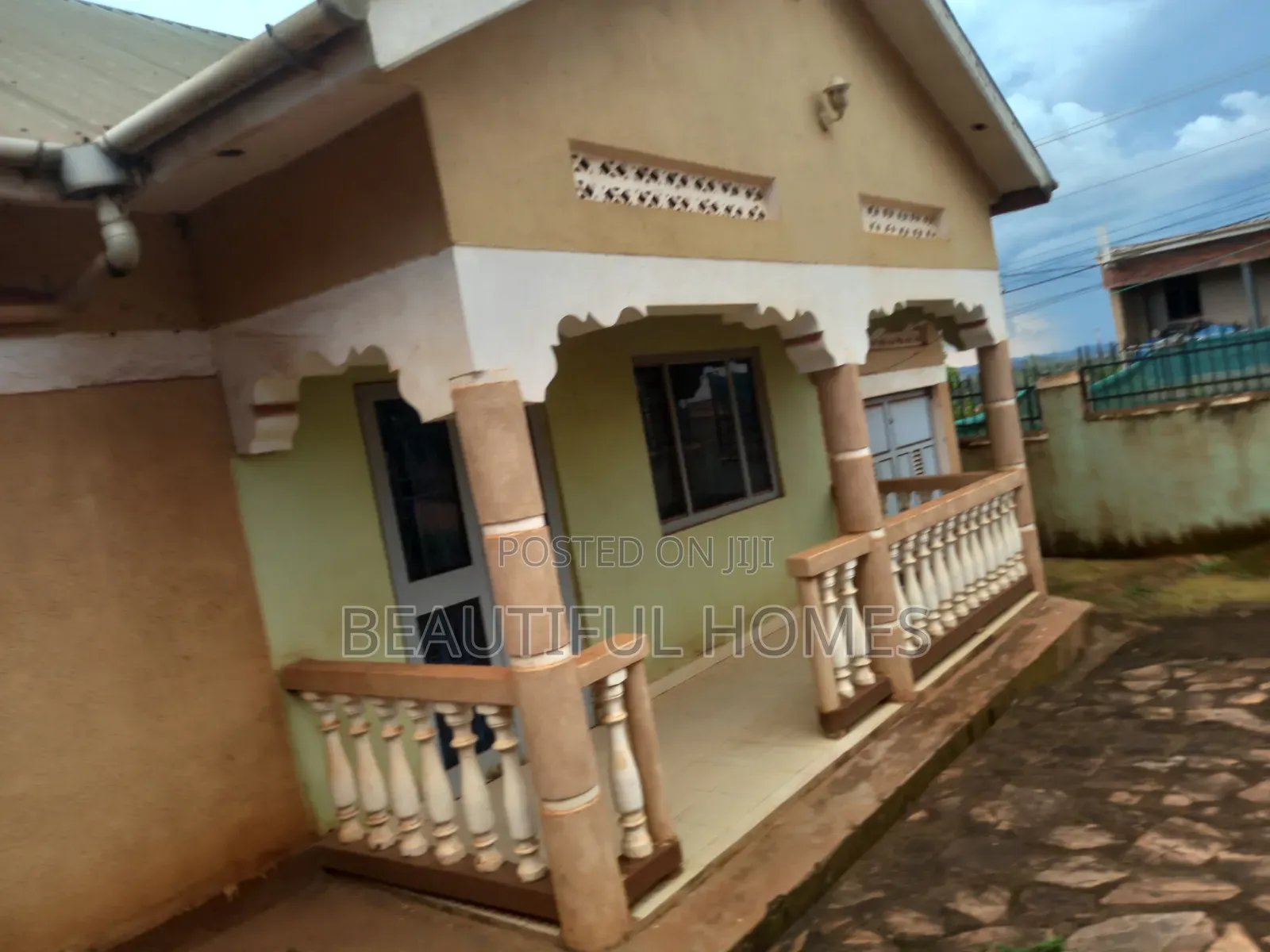 Furnished 4bdrm House in Kira for sale in Kira