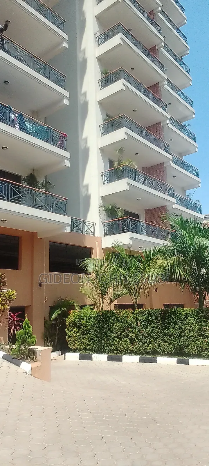 3bdrm Condo in Kololo, Central Division for sale in Central Division