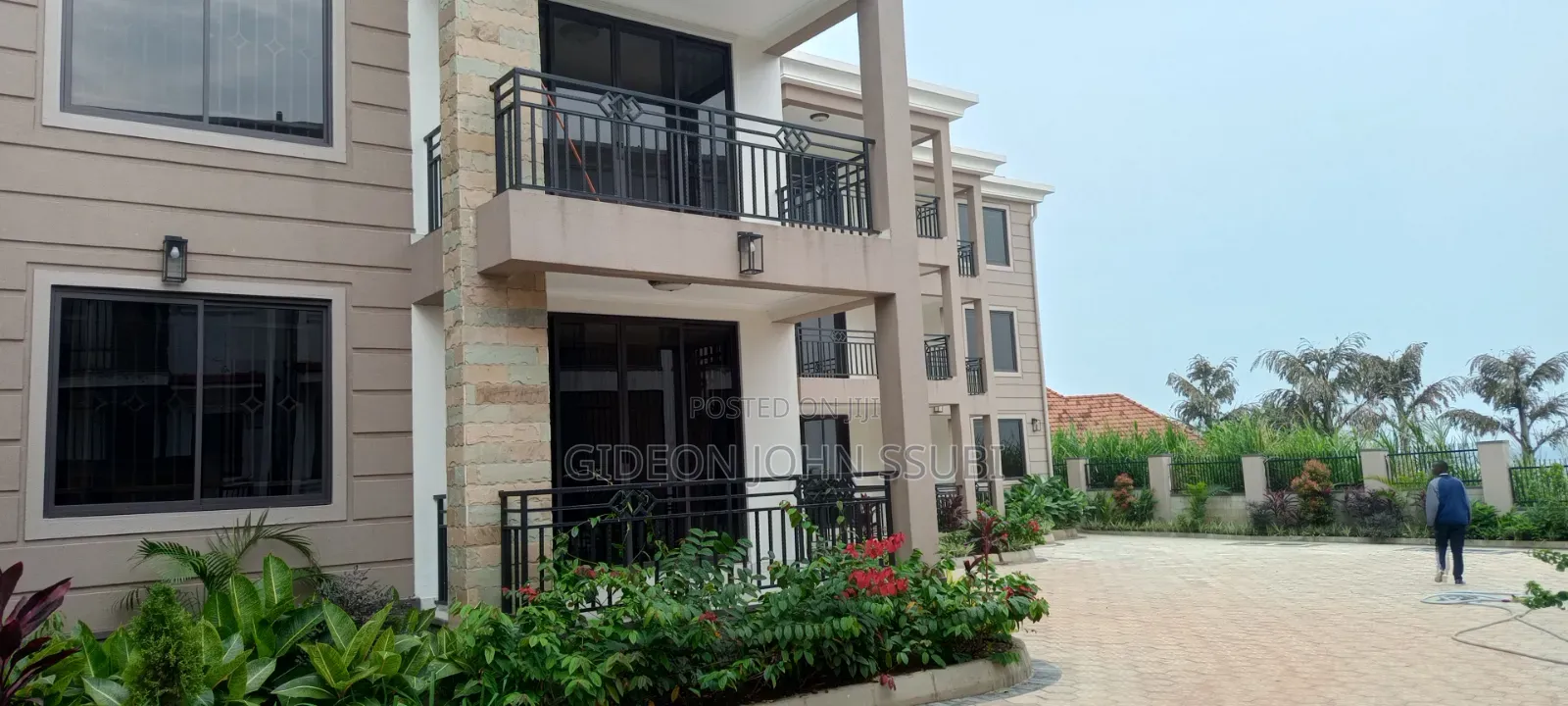 3bdrm Apartment in Muyenga, Makindye for rent in Makindye
