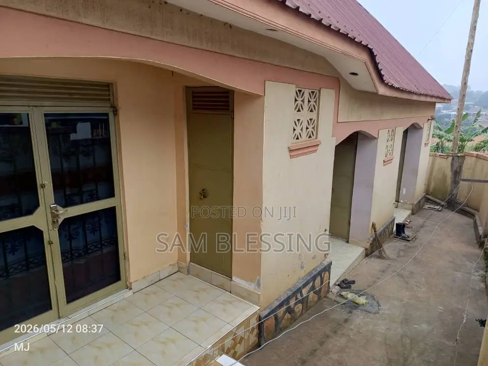 3bdrm Duplex in Bulenga, Central Division for sale in Central Division