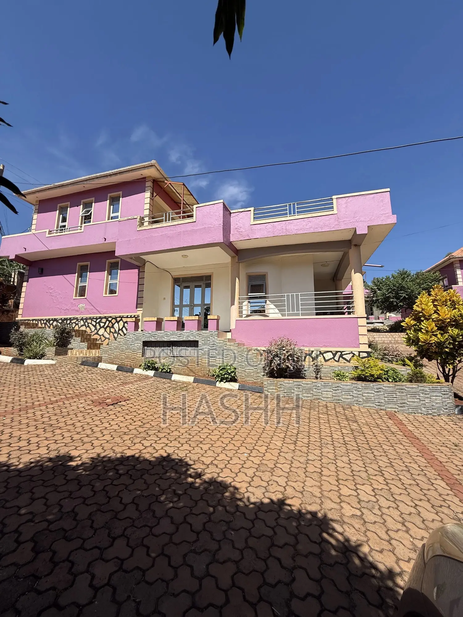 3bdrm Townhouse / Terrace in Bwebajja, Central Division for rent in Central Division