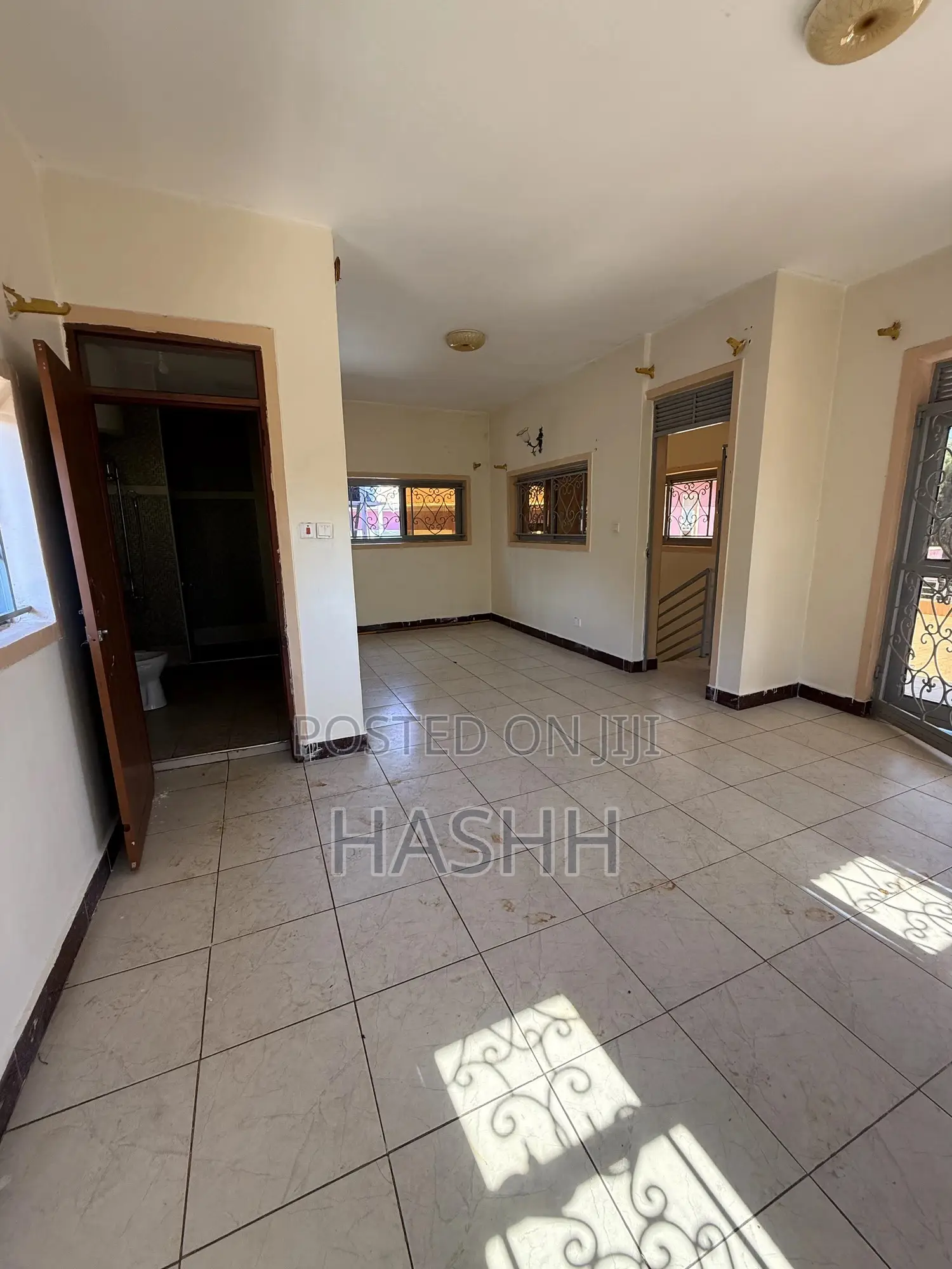 3bdrm Townhouse / Terrace in Bwebajja, Central Division for rent in Central Division