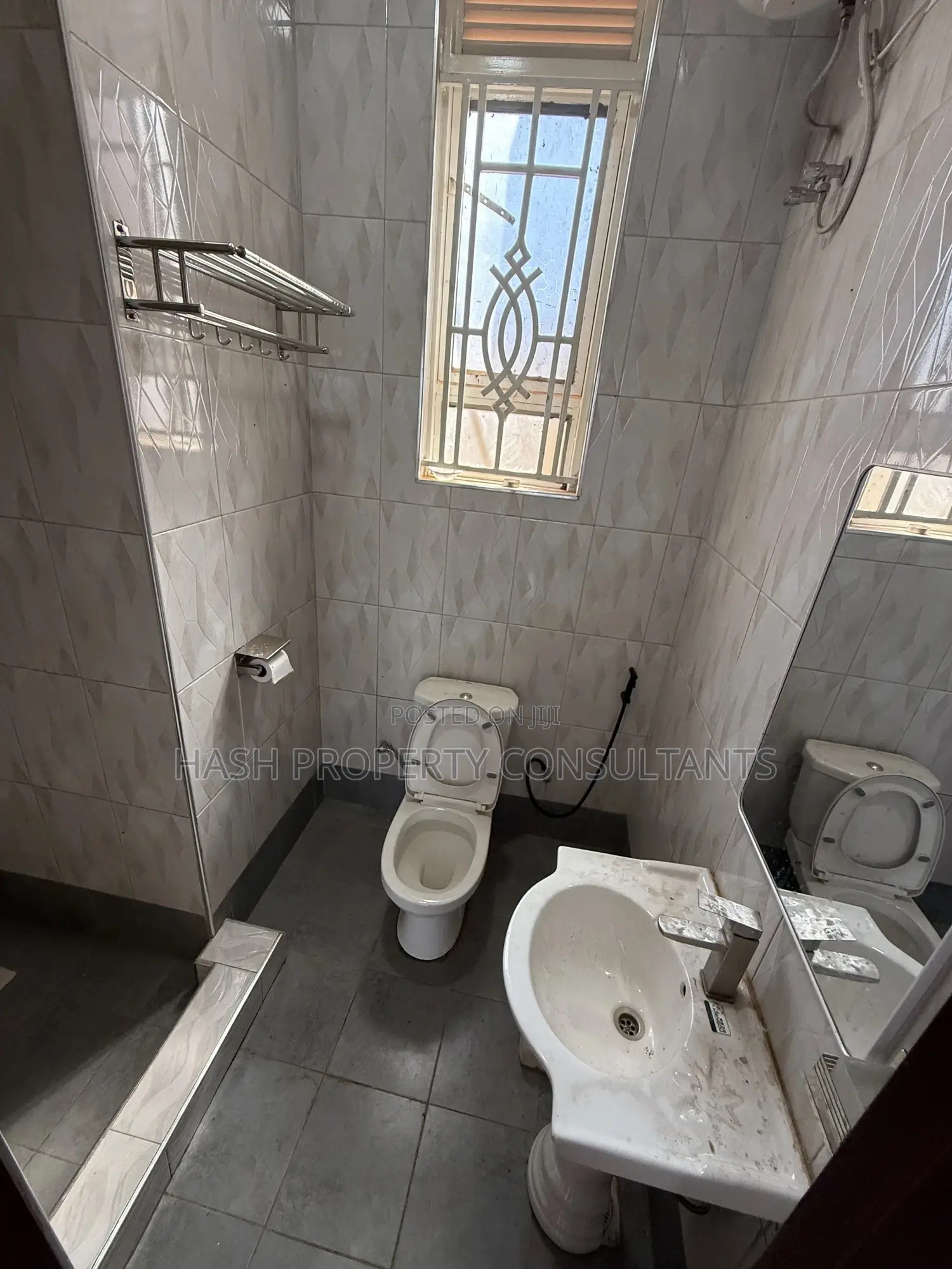 1bdrm Apartment in Entebbe Express, Central Division for rent in Central Division