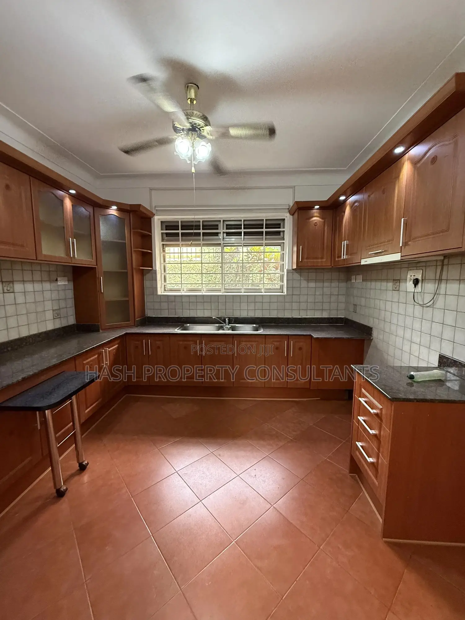 4bdrm House in Muyenga, Central Division for rent in Central Division
