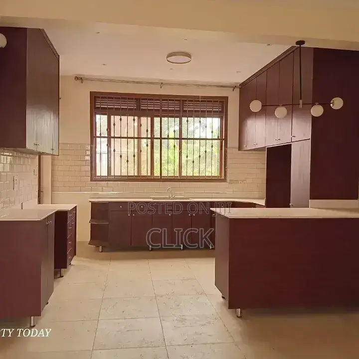 3bdrm Apartment in Buziga, Makindye for rent in Makindye