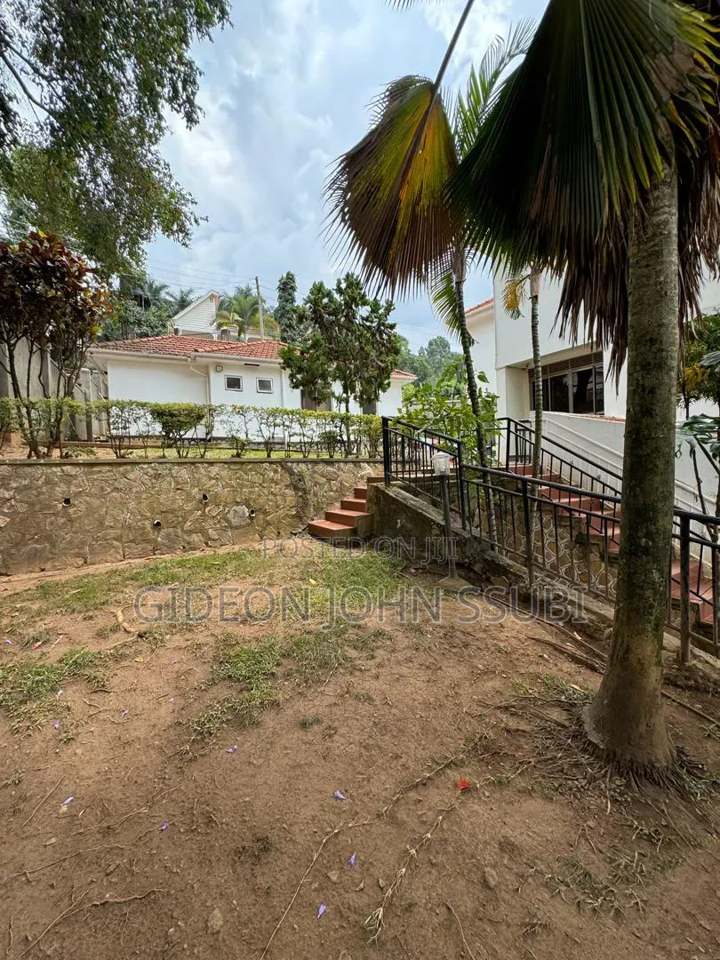 6bdrm Mansion in Muyenga, Makindye for sale in Makindye