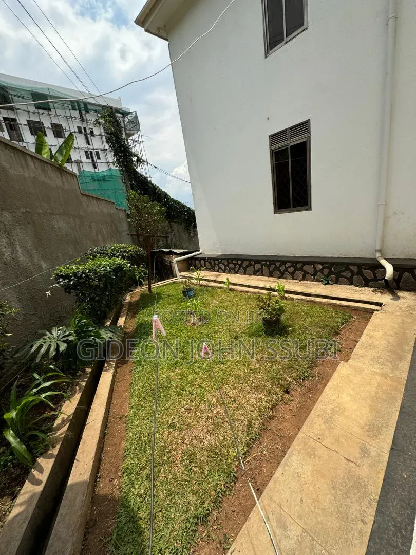6bdrm Mansion in Muyenga, Makindye for sale in Makindye