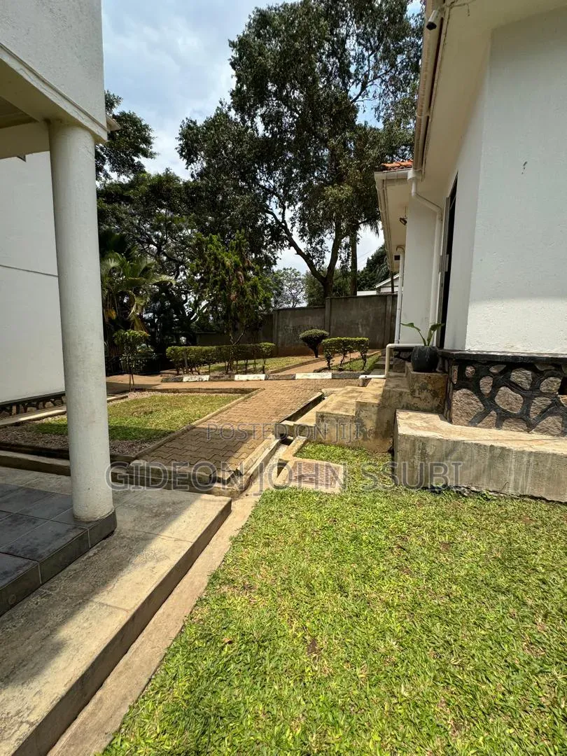 6bdrm Mansion in Muyenga, Makindye for sale in Makindye