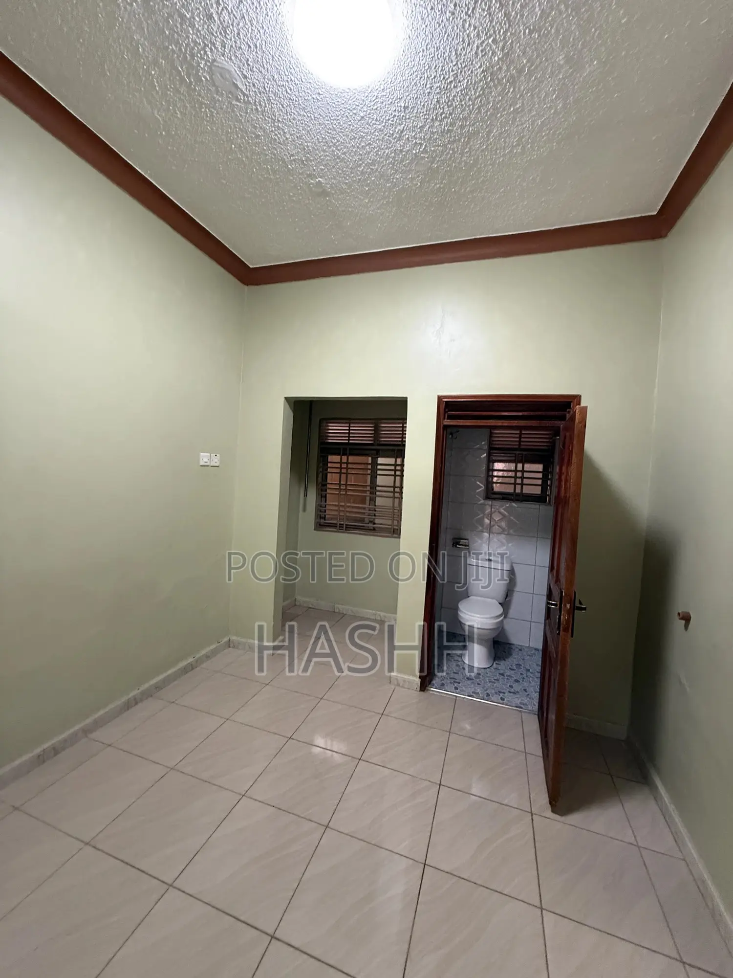 1bdrm House in Salaama Road, Makindye for rent in Makindye