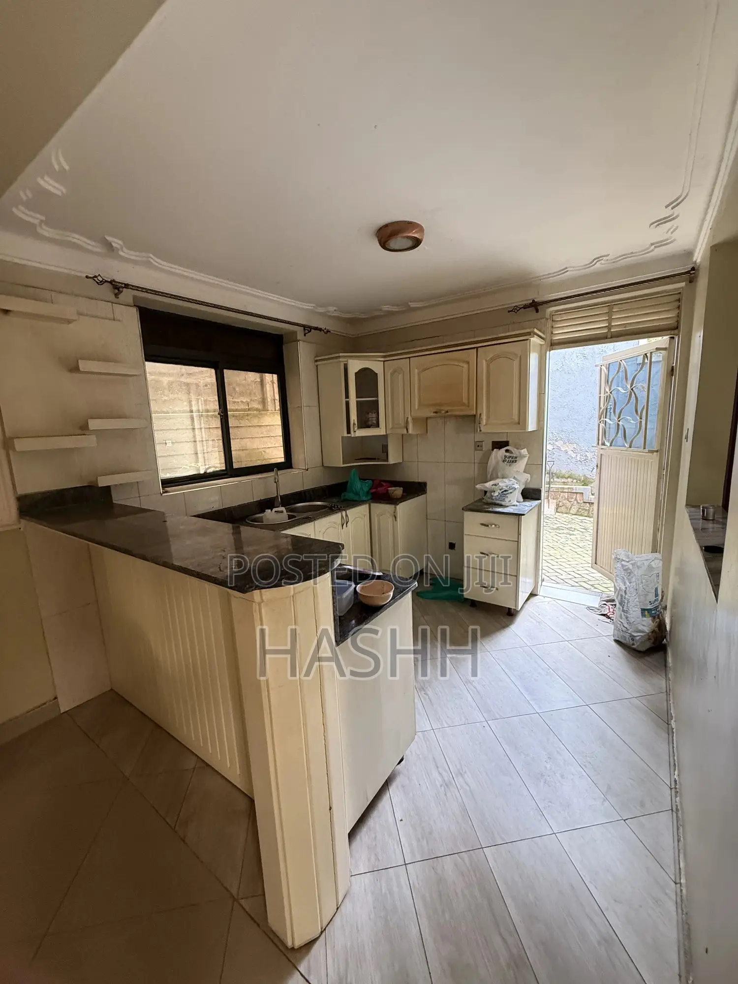 4bdrm Duplex in Muyenga, Central Division for rent in Central Division