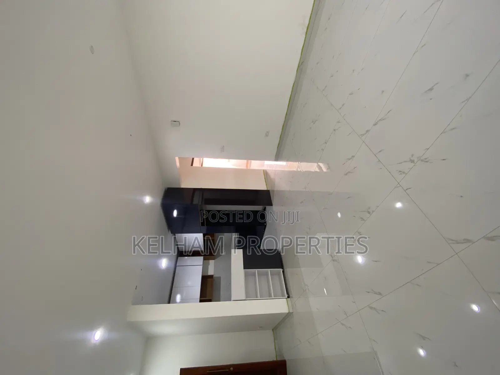 Furnished 2bdrm Condo in Mawanda Road Close, Central Division for sale in Central Division