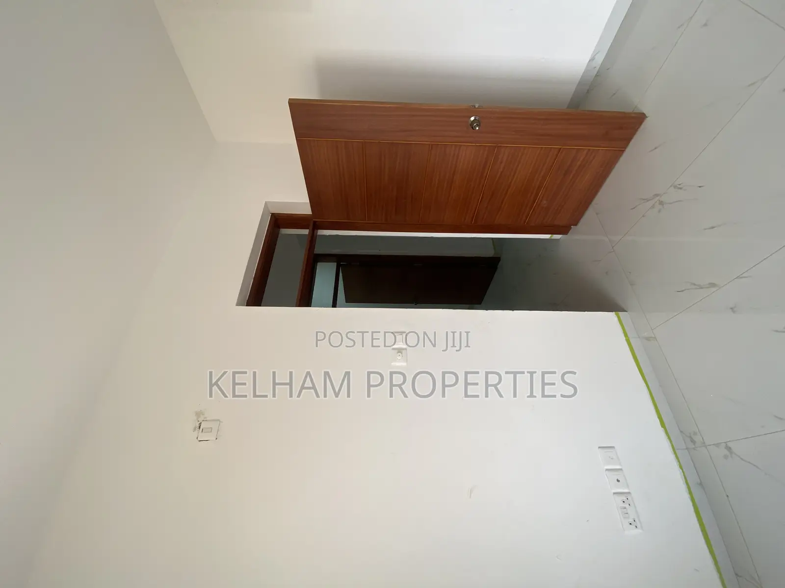 Furnished 2bdrm Condo in Mawanda Road Close, Central Division for sale in Central Division