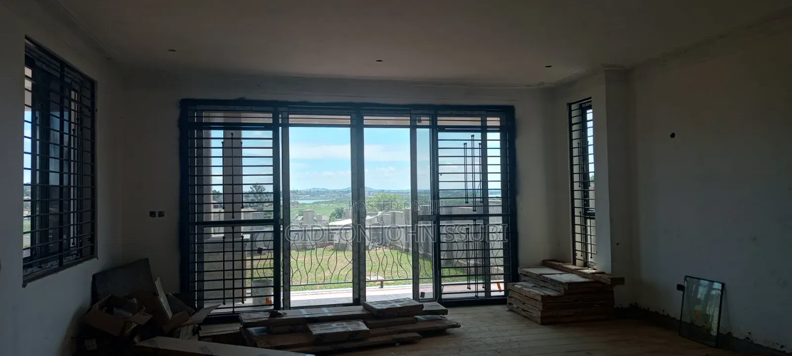 5bdrm Mansion in Bunga Ggaba Road, Makindye for sale in Makindye