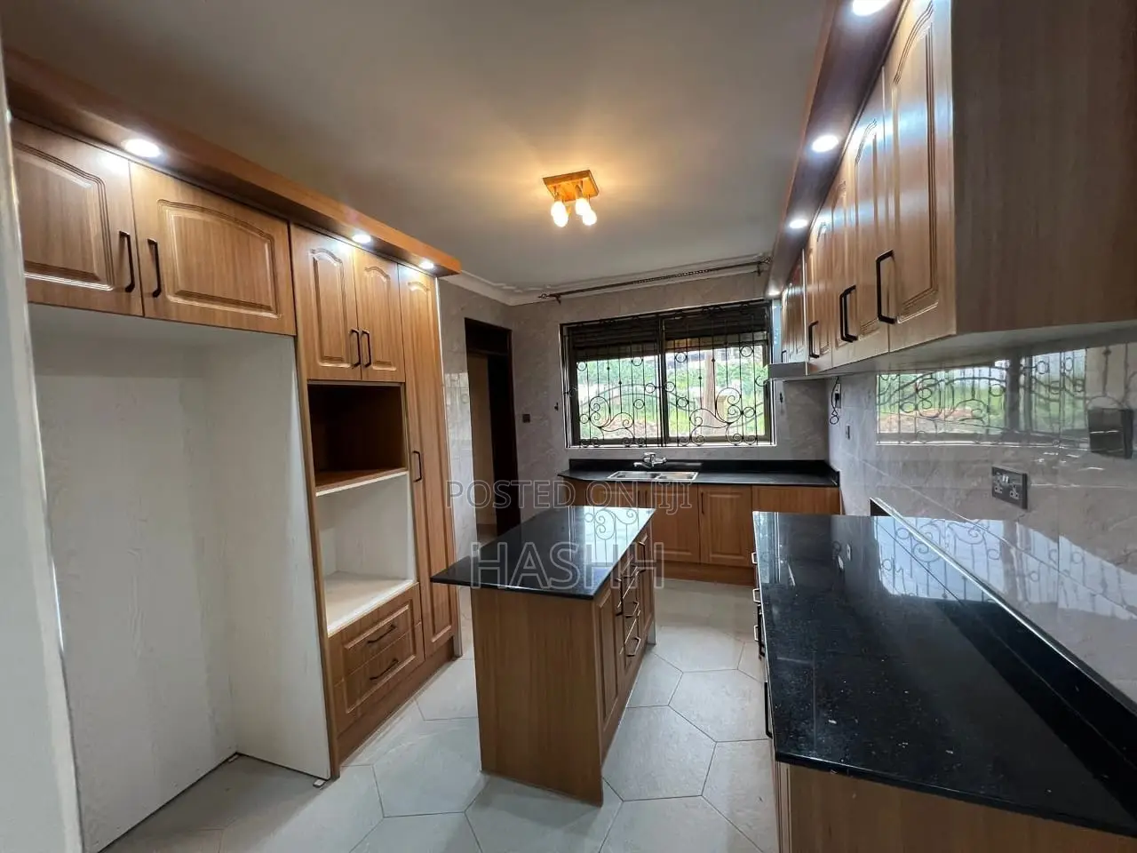 3bdrm Apartment in Lubowa, Central Division for rent in Central Division