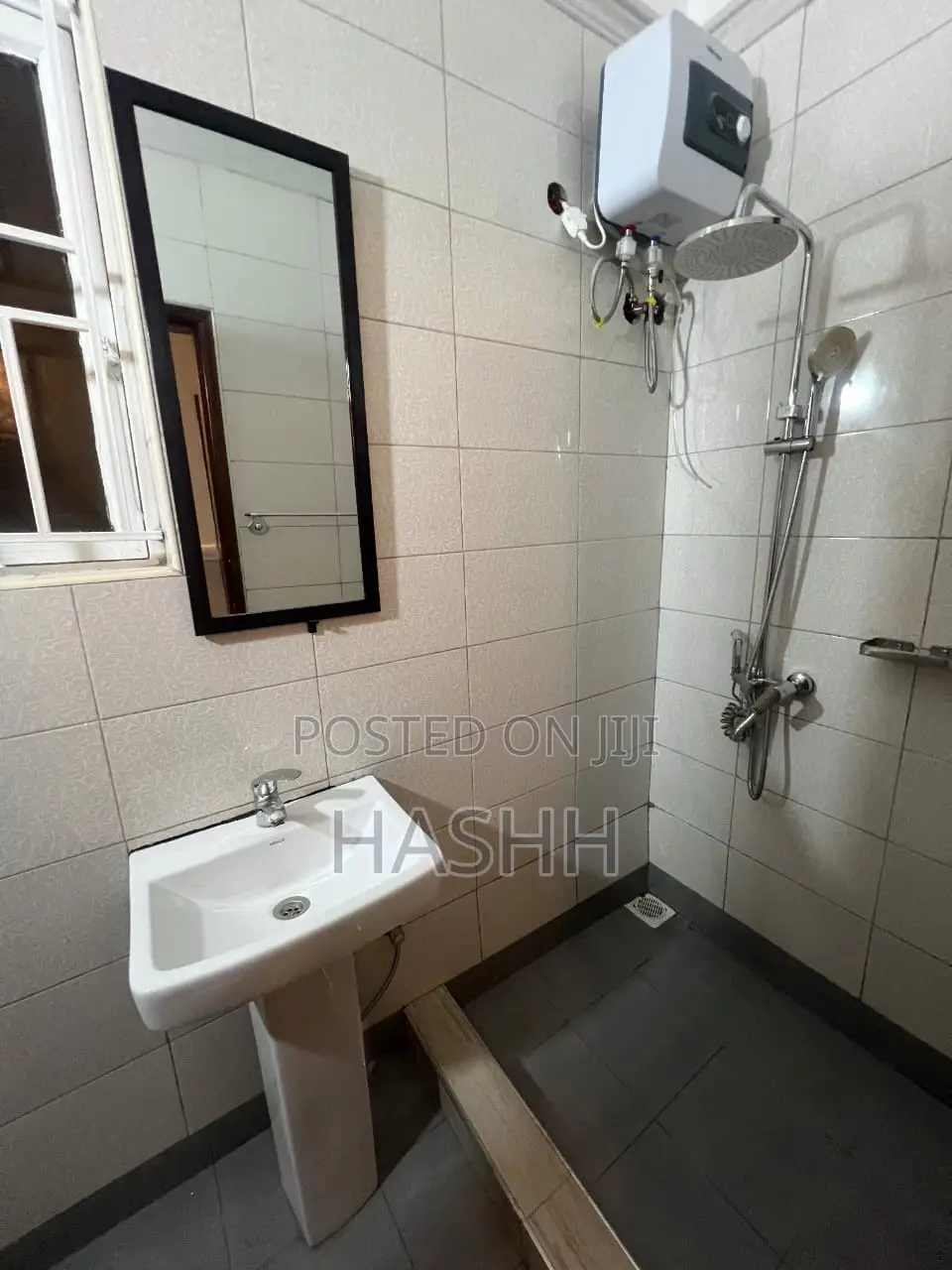 3bdrm Apartment in Muyunyo, Central Division for rent in Central Division