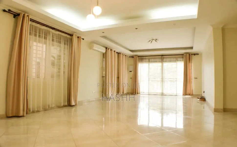 3bdrm Condo in Kololo, Central Division for sale in Central Division
