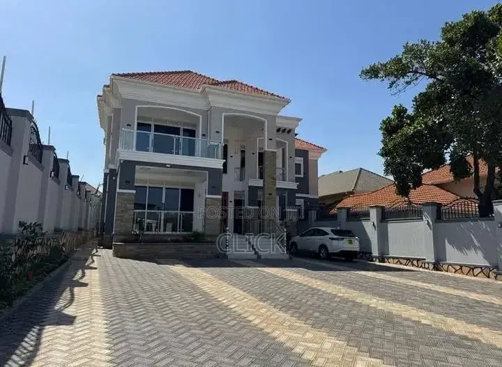 5bdrm Duplex in Muyenga, Makindye for rent in Makindye