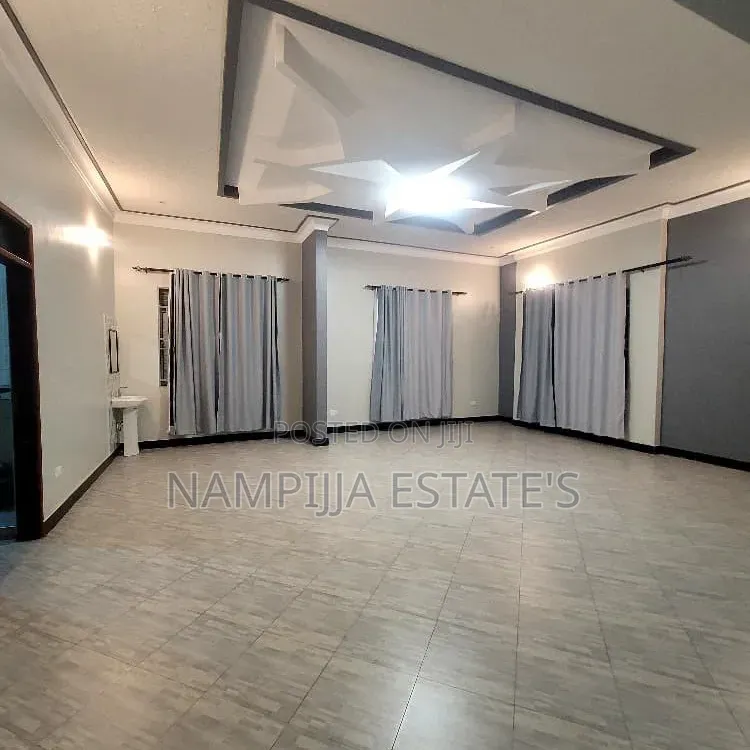 5bdrm Duplex in Muyenga, Makindye for rent in Makindye