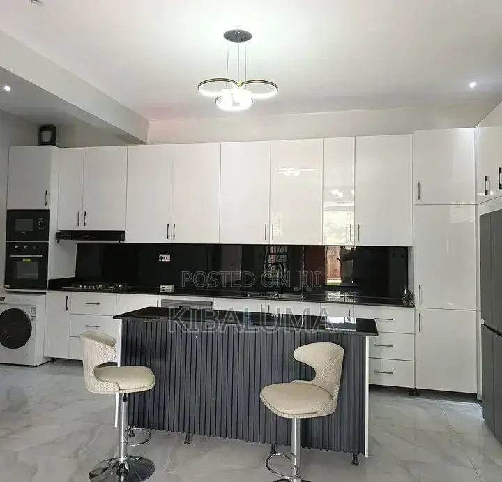 5bdrm Apartment in Gabba Road, Makindye for rent in Makindye