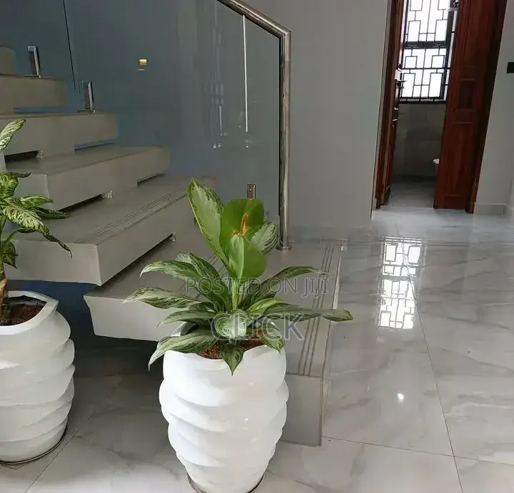 5bdrm Apartment in Gabba Road, Makindye for rent in Makindye