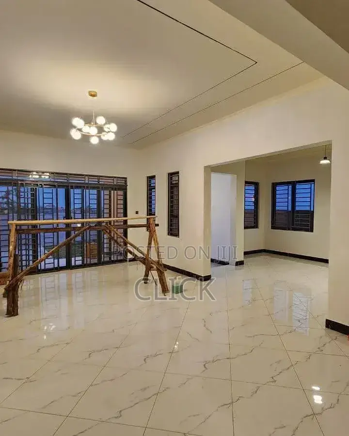 4bdrm Apartment in Gabba Road, Makindye for rent in Makindye