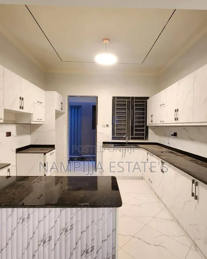 4bdrm Apartment in Gabba Road, Makindye for rent in Makindye