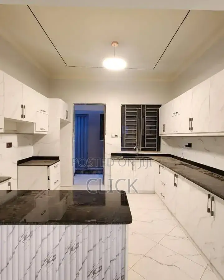 4bdrm Apartment in Gabba Road, Makindye for rent in Makindye
