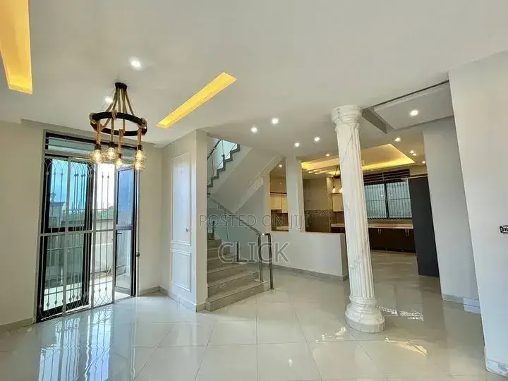 5bdrm Duplex in Muyenga, Makindye for rent in Makindye