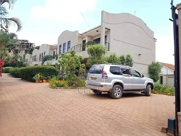 3bdrm Apartment in Muyenga, Makindye for rent in Makindye
