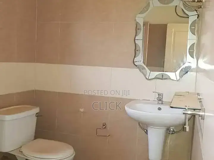 3bdrm Apartment in Muyenga, Makindye for rent in Makindye