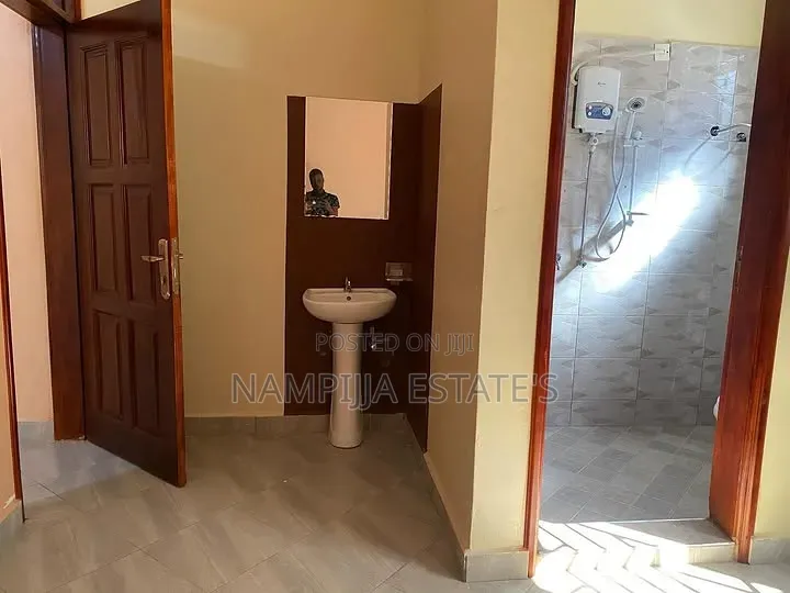 1bdrm Apartment in Buziga, Makindye for rent in Makindye