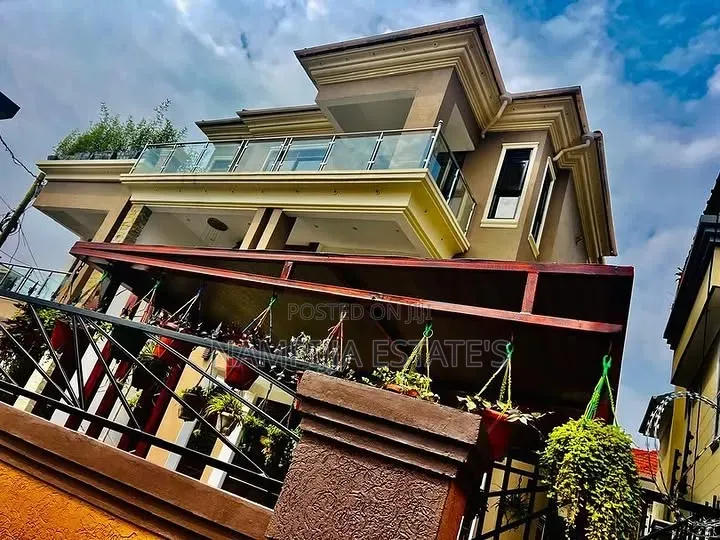5bdrm Duplex in Muyenga, Makindye for rent in Makindye