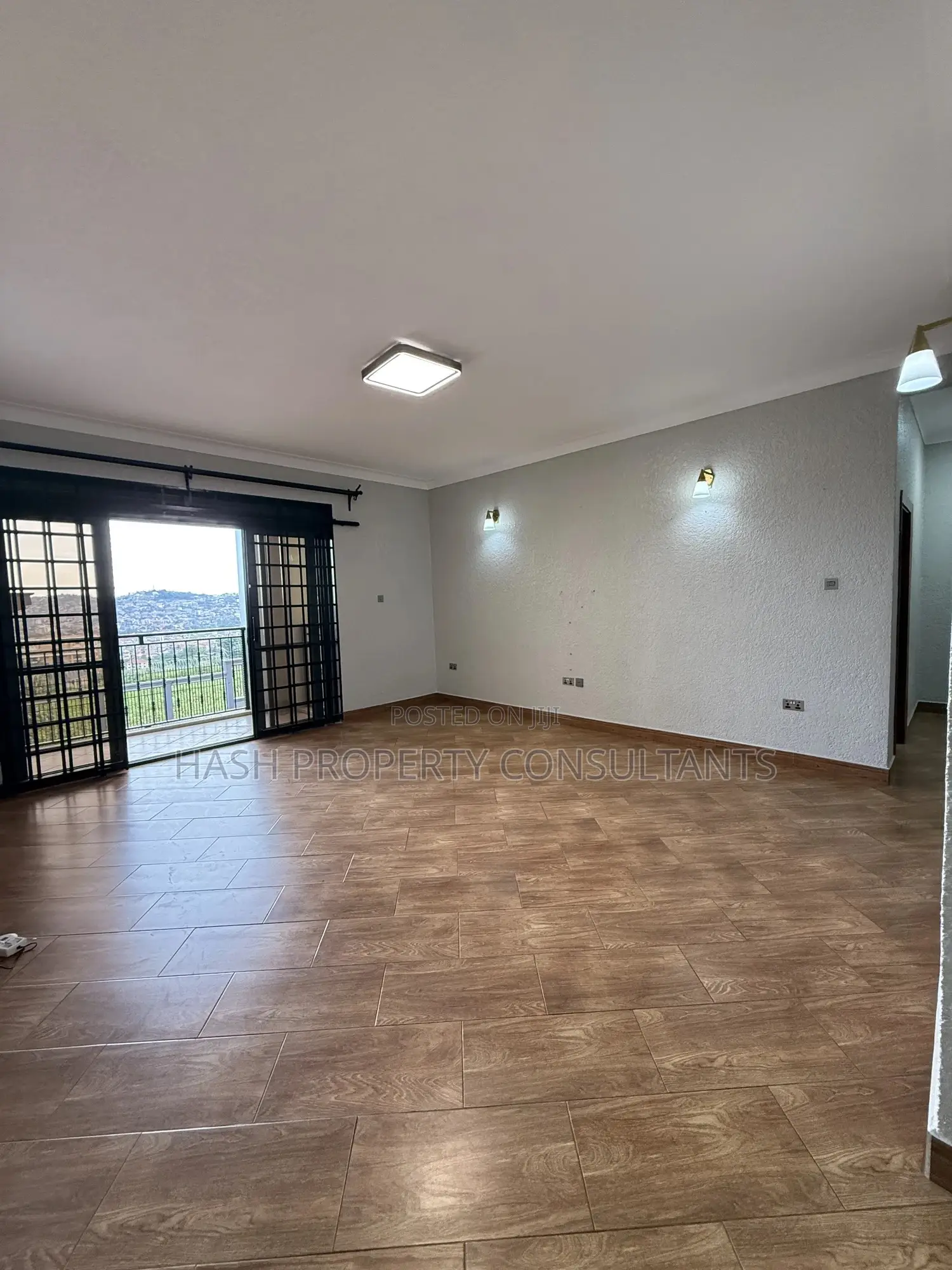 3bdrm Apartment in Muyenga, Central Division for rent in Central Division