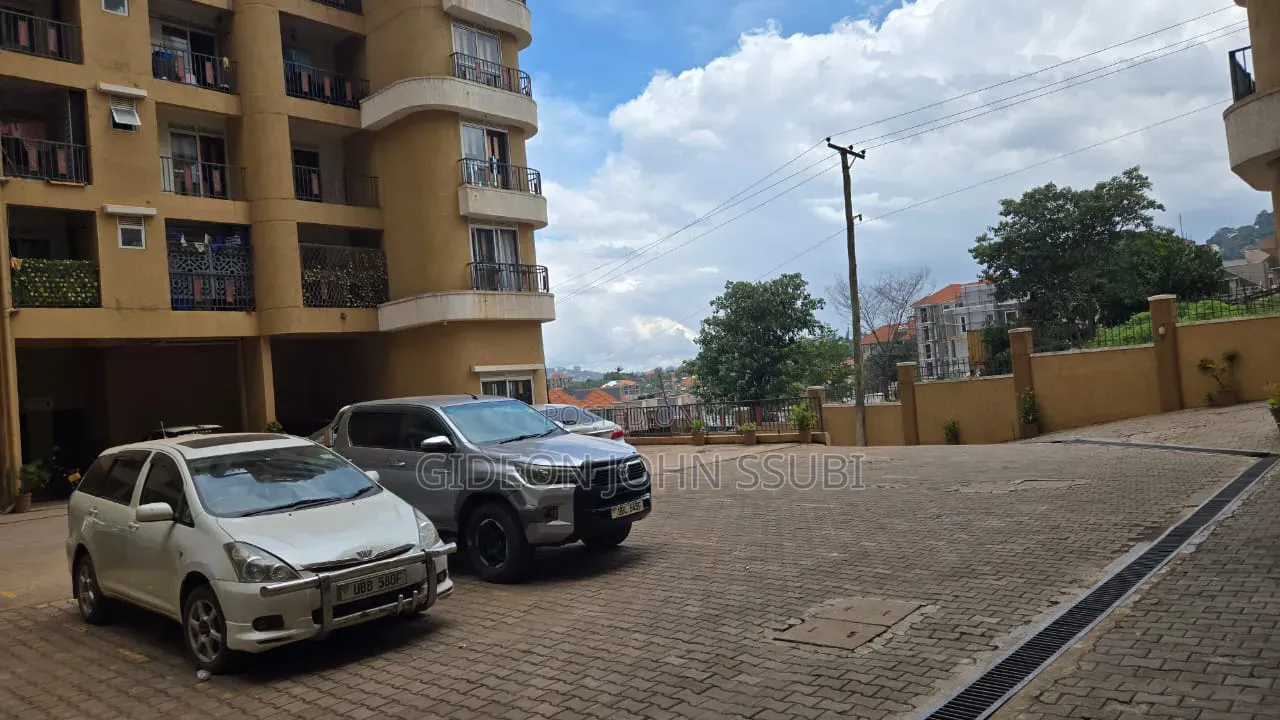 3bdrm Condo in Muyenga, Makindye for sale in Makindye