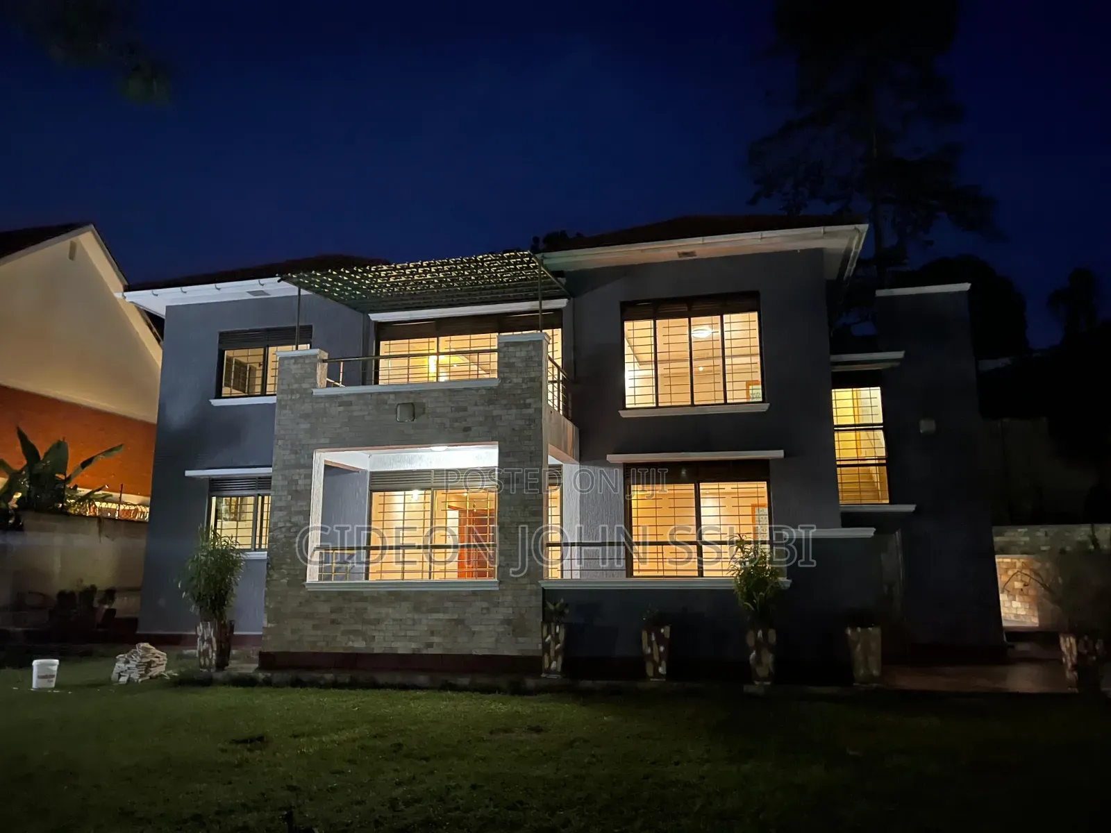 6bdrm Mansion in Muyenga, Makindye for sale in Makindye