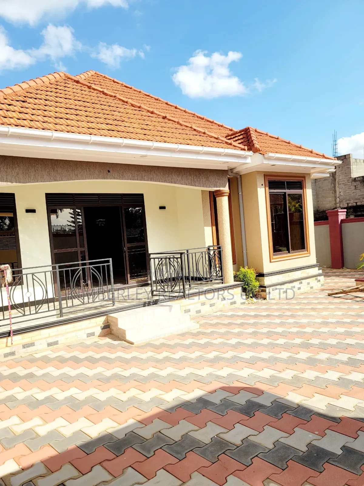 3bdrm House in Ssisa for sale in Ssisa