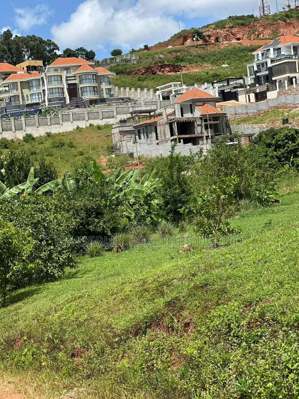 1 Acre Lakeview Prime Land – Bwebajja Hill, Entebbe at 1.2bn in Ssisa