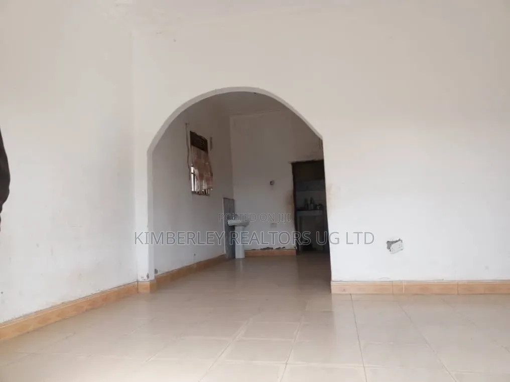 3bdrm House in Goma for sale in Goma