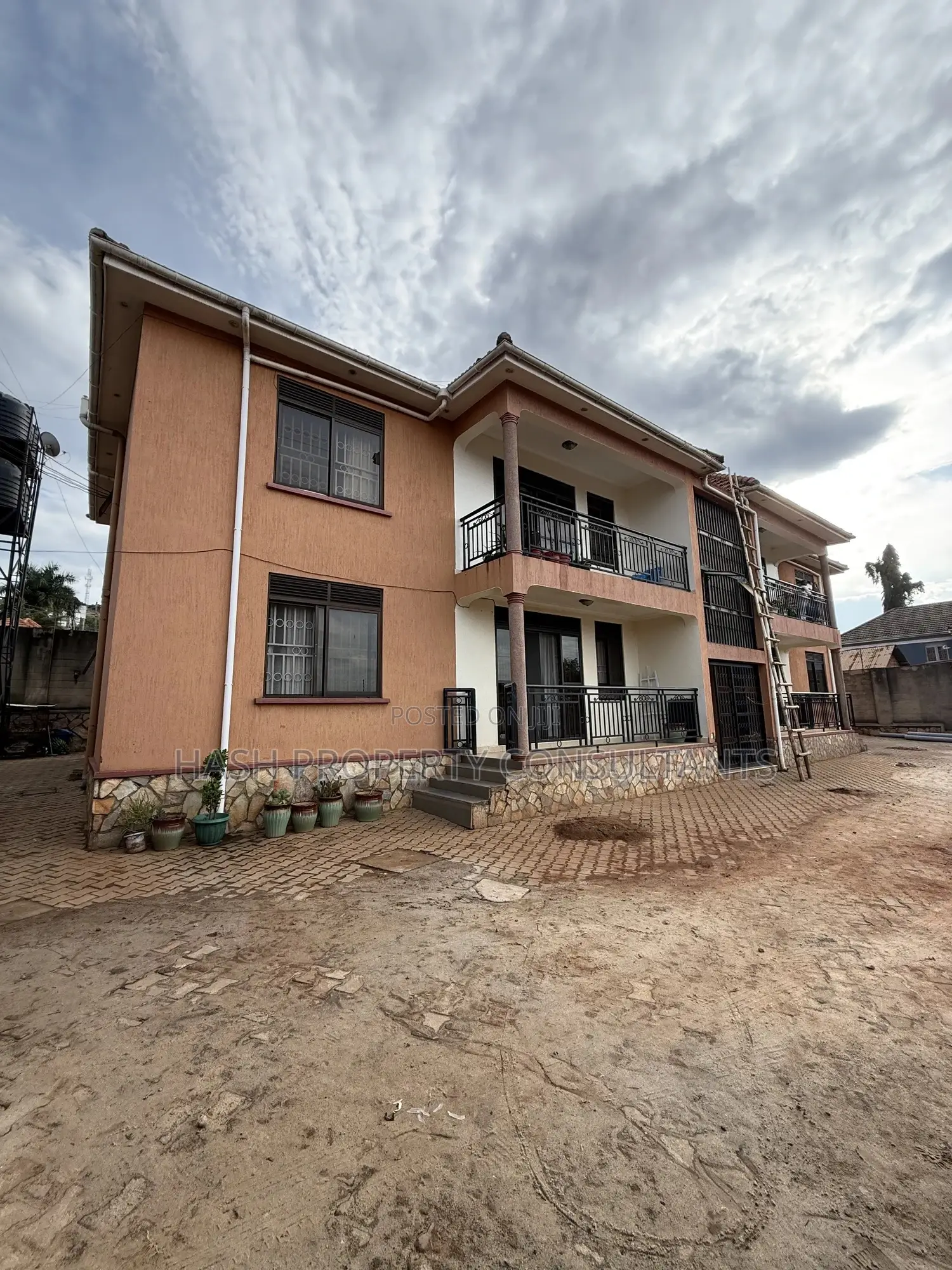 3bdrm Apartment in Muyenga, Central Division for rent in Central Division