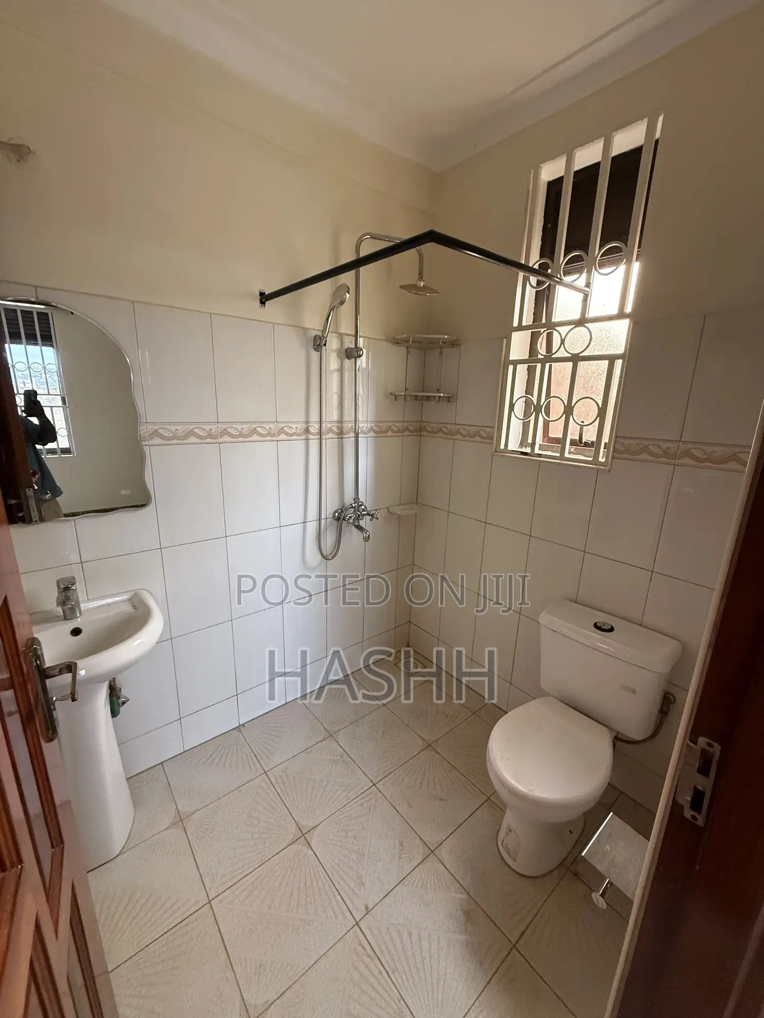 3bdrm Apartment in Muyenga, Central Division for rent in Central Division