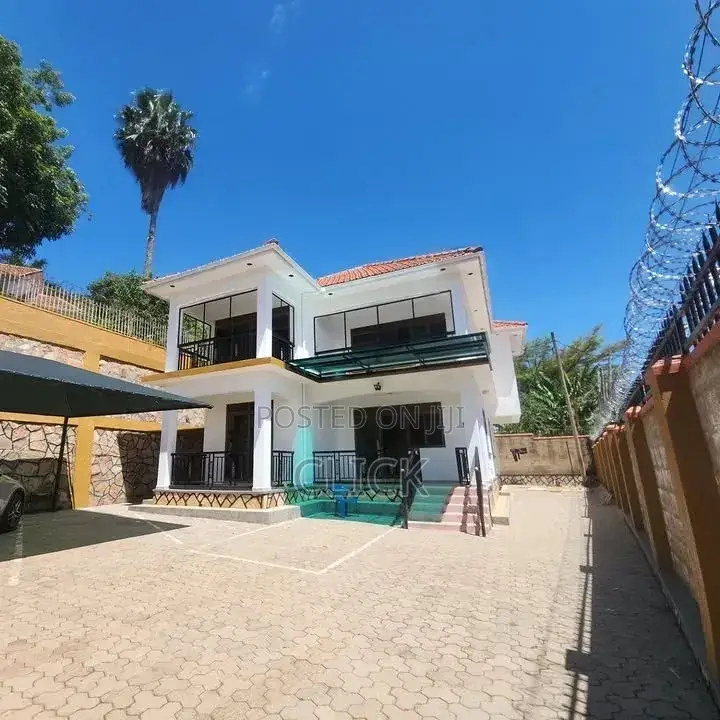 5bdrm Duplex in Munyonyo, Makindye for rent in Makindye