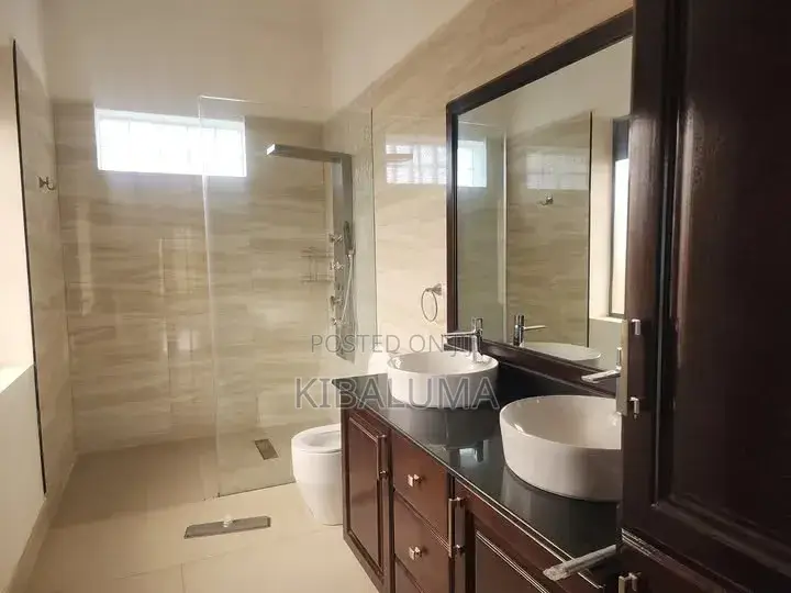 5bdrm Duplex in Buziga, Nakawa for rent in Nakawa
