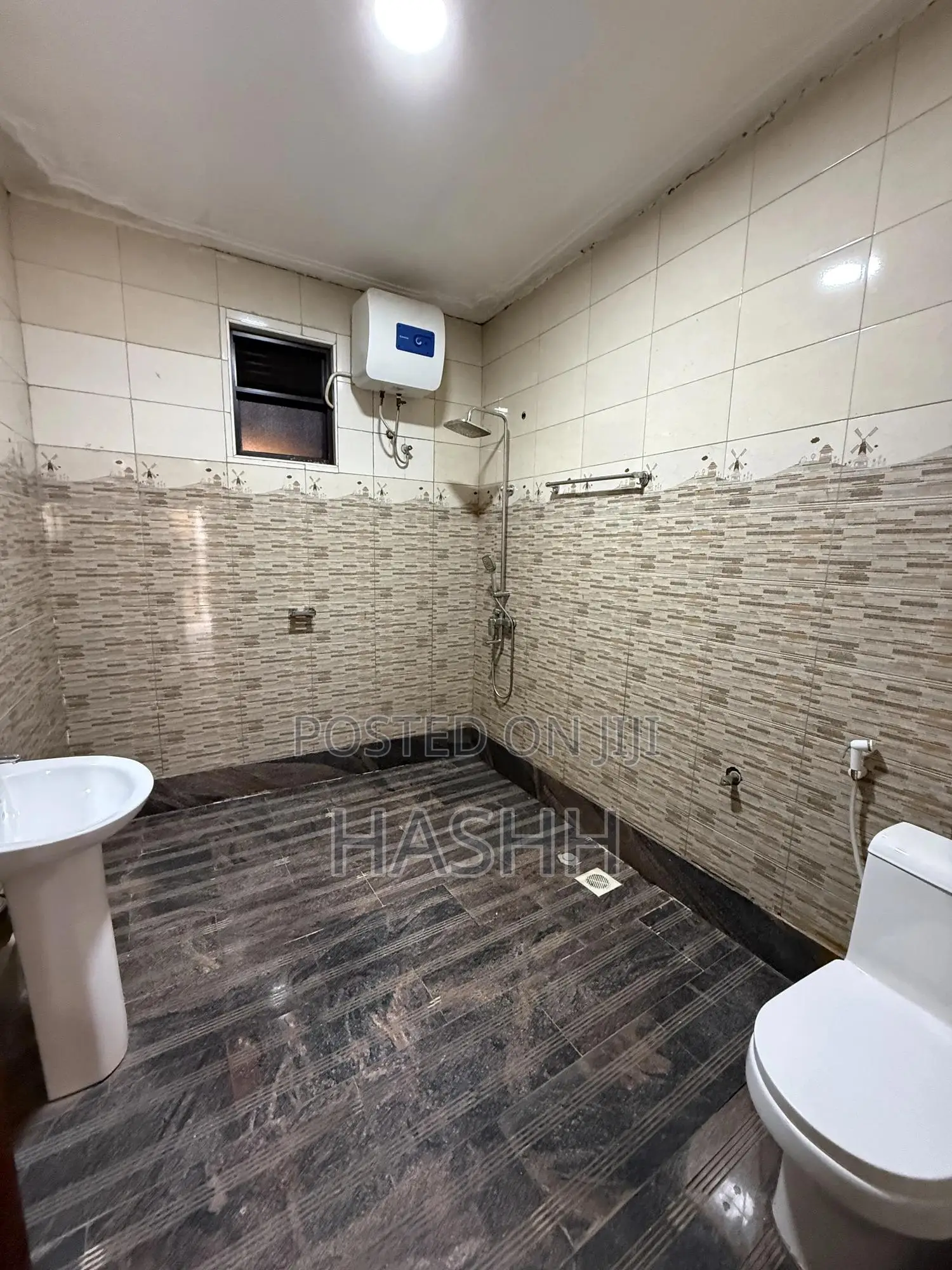3bdrm Apartment in Muyenga, Central Division for rent in Central Division